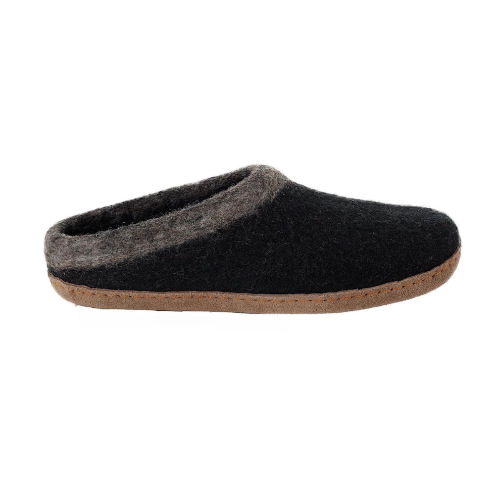 Ambler Slocan wool slippers in charcoal with natural leather sole. 